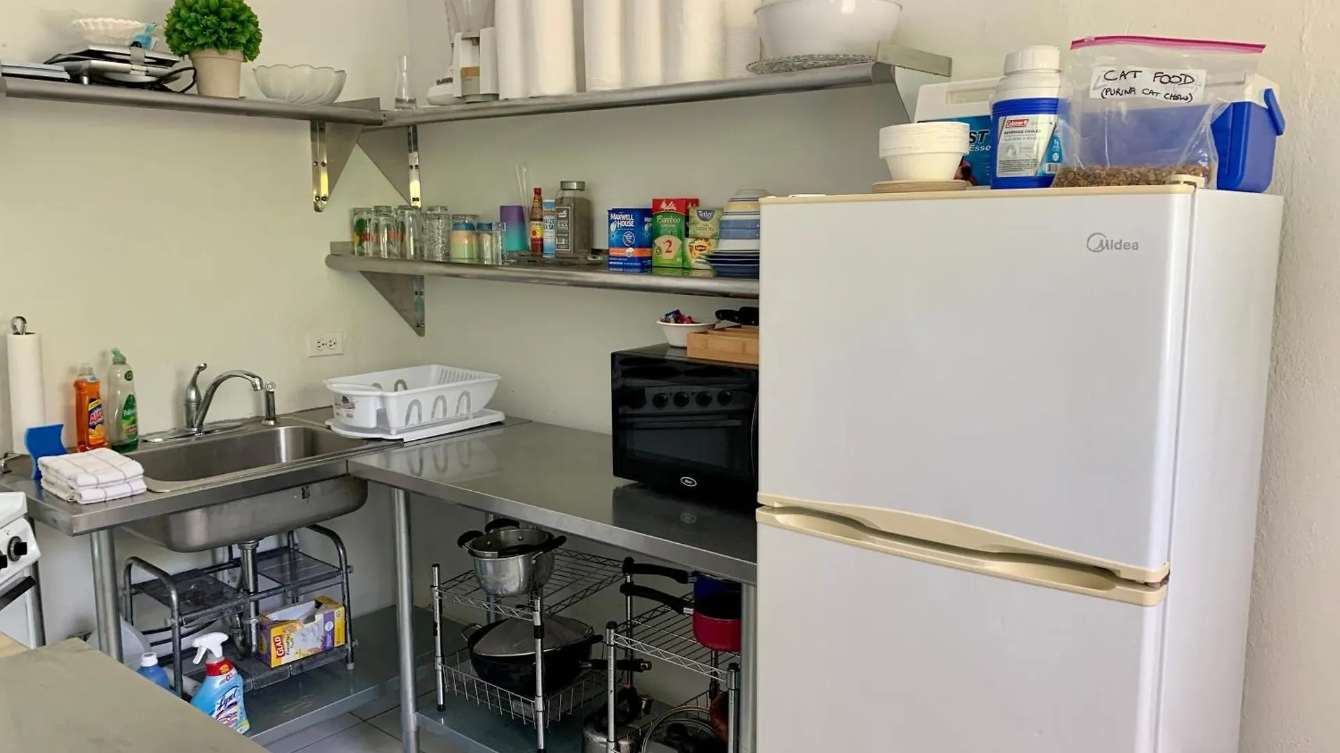 3 Suites At Blue Pavilion - 3 Kitchens - Steps To Beach - Car, Value, Service West Bay