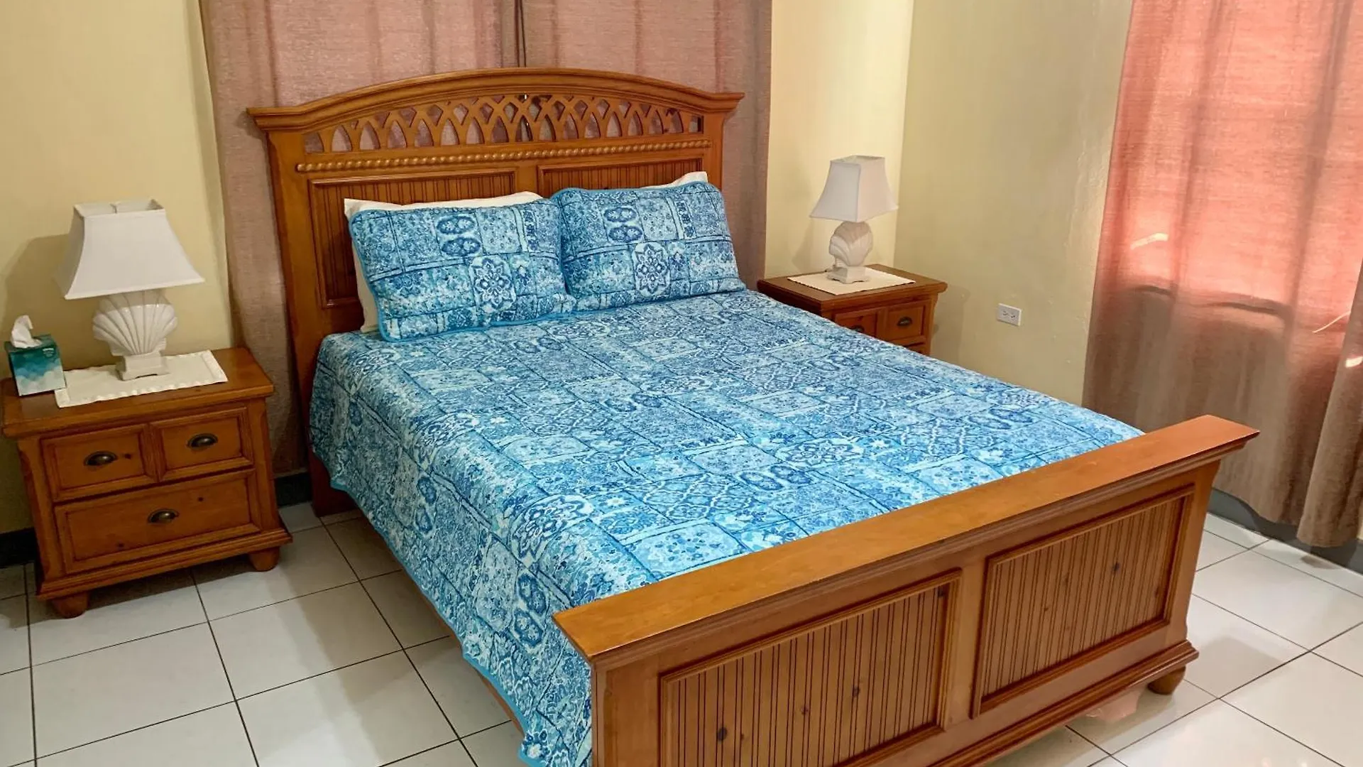 Appartement 3 Suites At Blue Pavilion - 3 Kitchens - Steps To Beach - Car, Value, Service West Bay