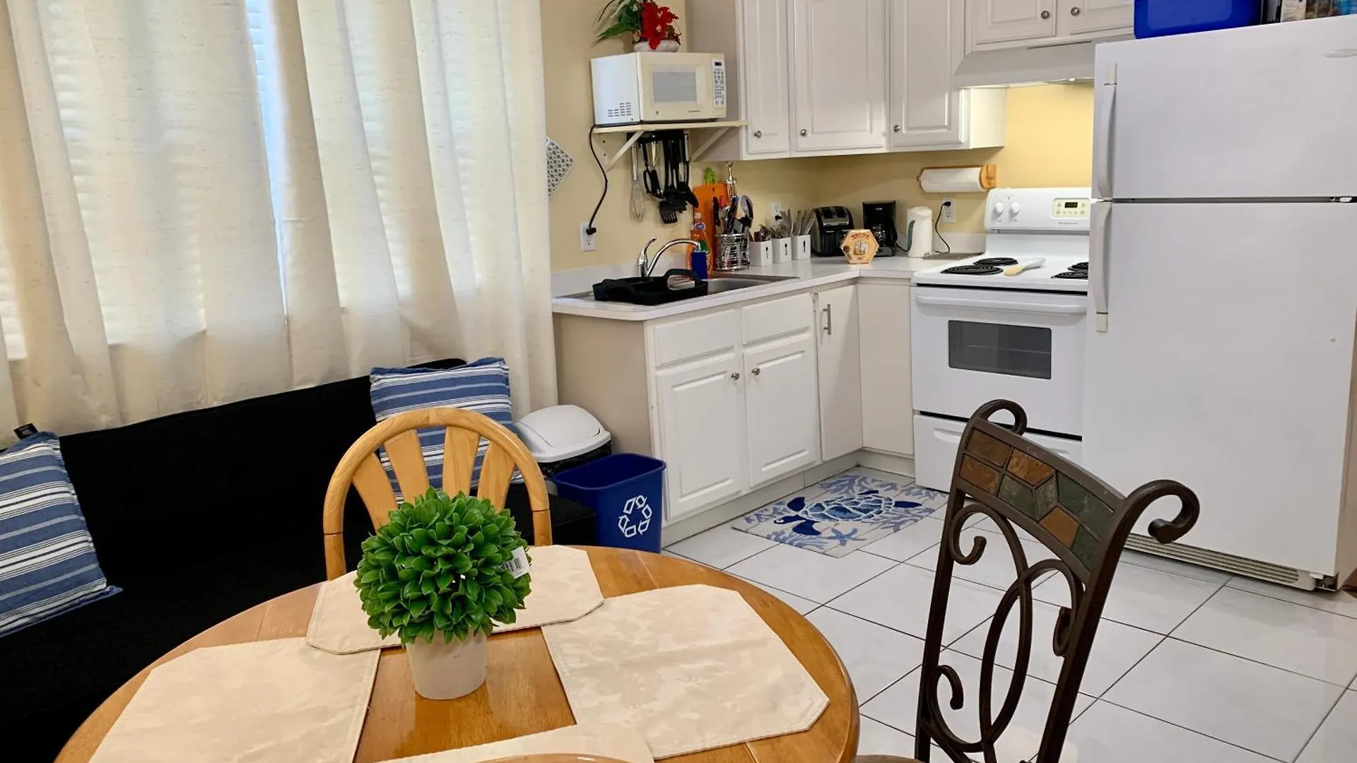 3 Suites At Blue Pavilion - 3 Kitchens - Steps To Beach - Car, Value, Service West Bay Appartement